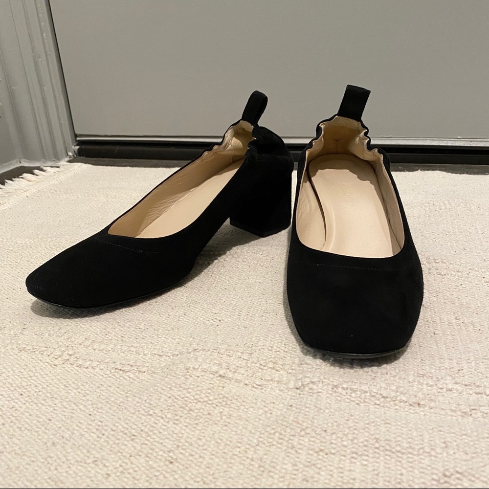 Everlane black suede day heel size 8